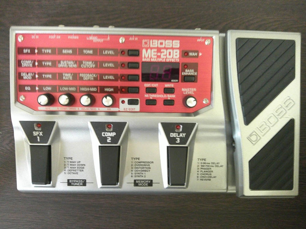 BOSS ME-20B Bass Multiple Effects Processor Multi Guitar Effect Pedal