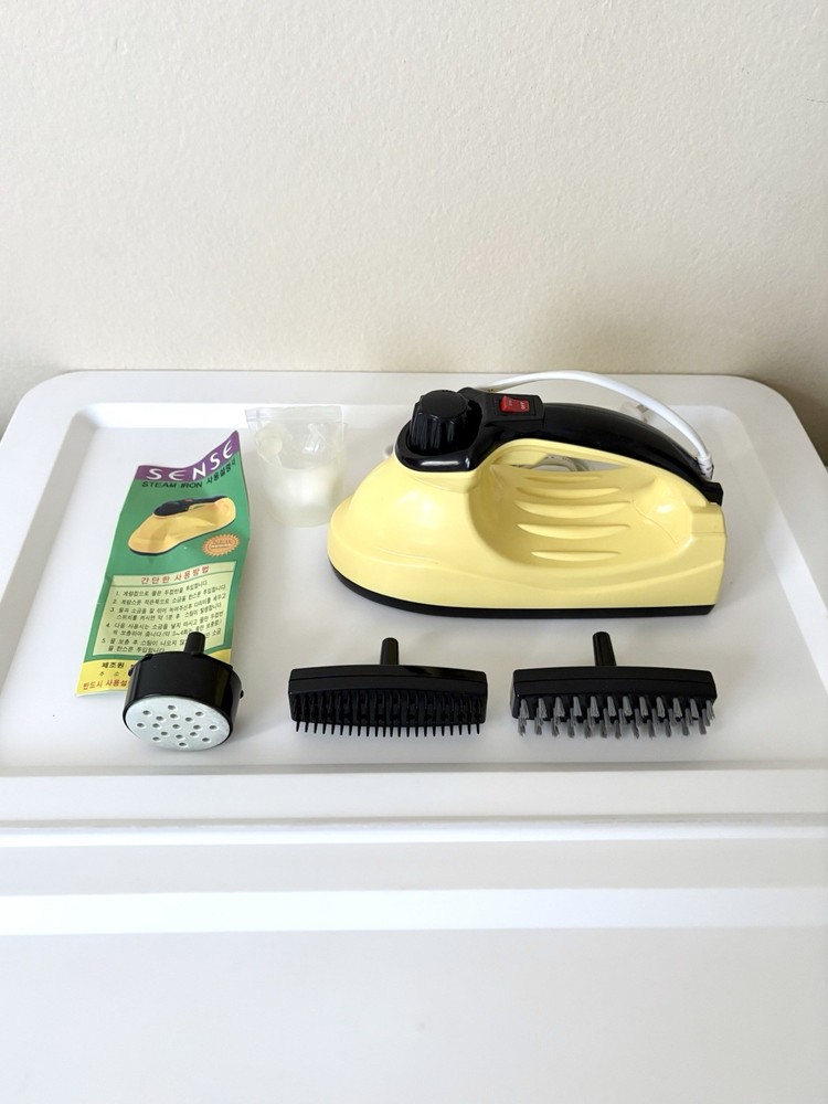 Vastwood Sense Steam Iron Yellow