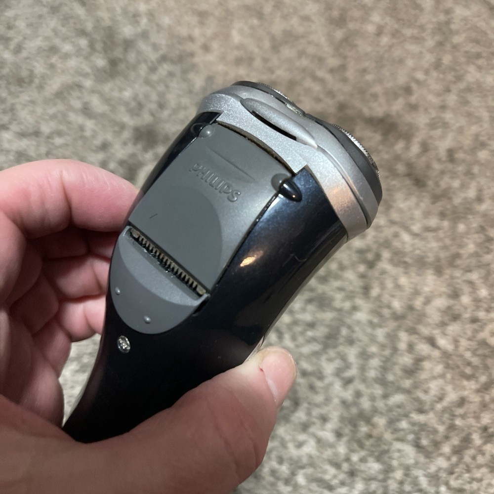 Philips Norelco 8171XL Shaver Trimmer.