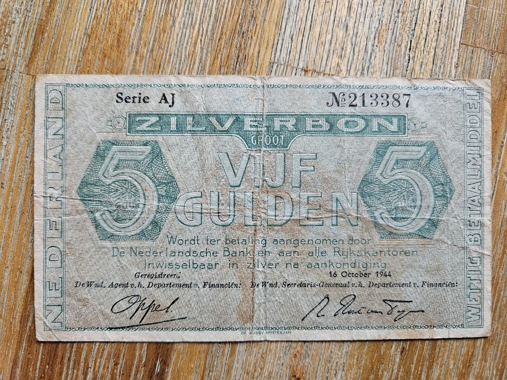 Netherlands 5 gulden 1944 banknote