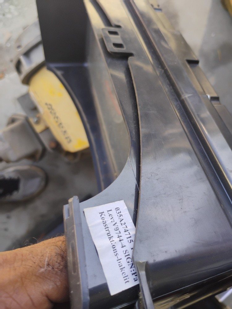 Volvo VNL Speedometer Instrument Cluste