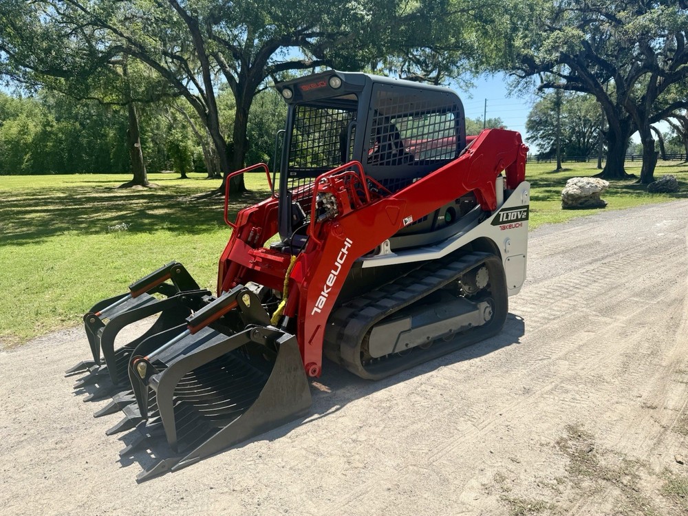 2019 TAKEUCHI TL10V2 SKID STEER TRACK LOADER - JOYSTICK CONTROLS - 2 SPD - QUICK