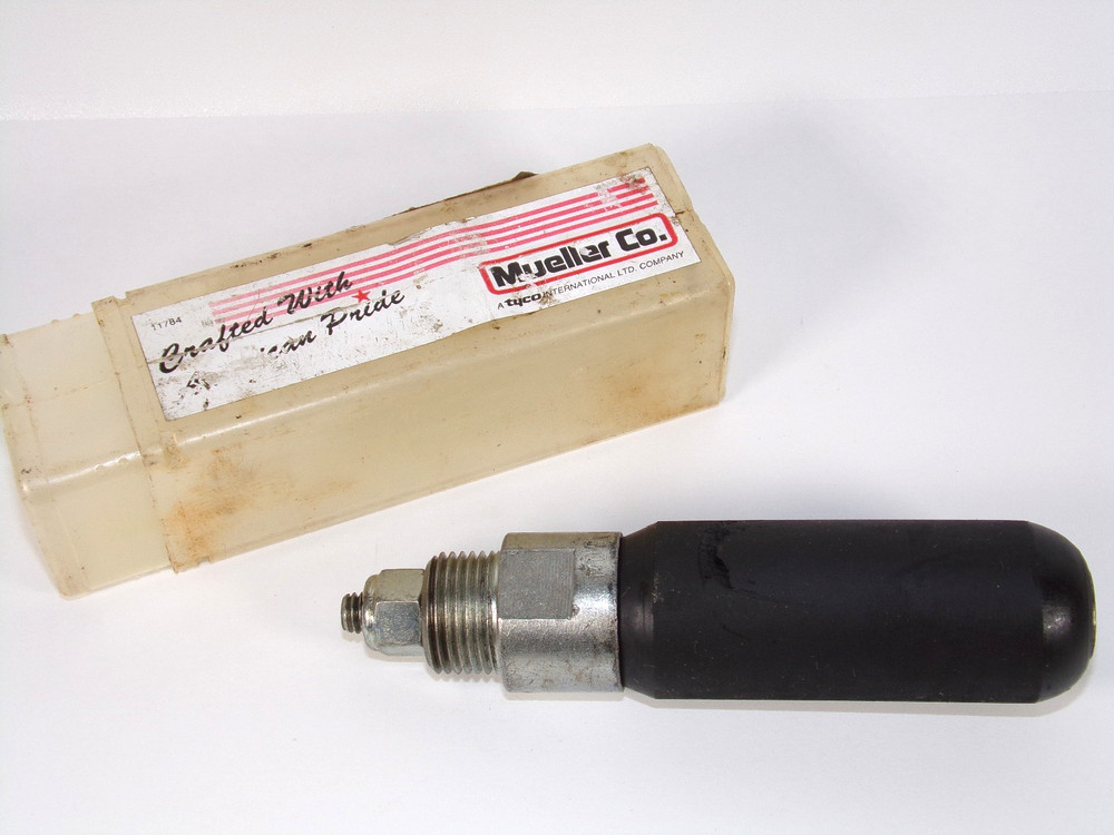 Mueller 1-1/4" 89130 Solid Rubber Stopper
