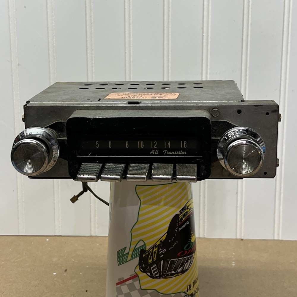 Vintage Car Automatic Radio Model PC-8266 All Transistor