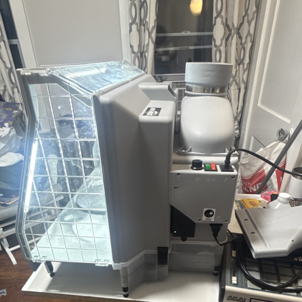 Auto lock WaterFall AirBrush Booth