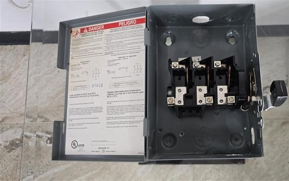 Square D DU321 General Duty Safety Switch