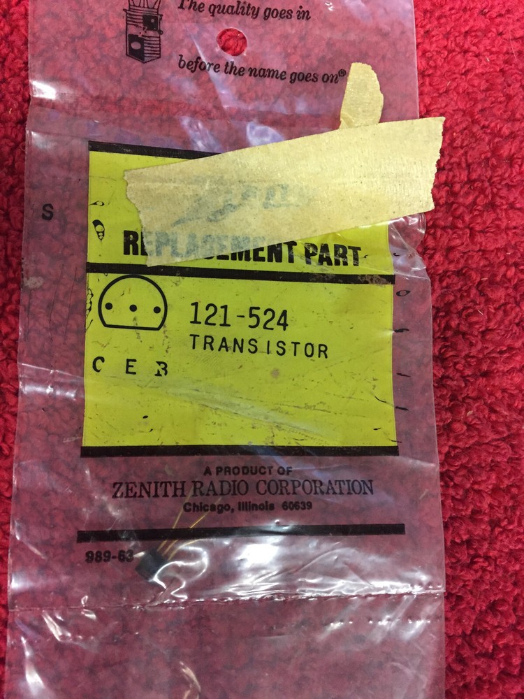 121-524 ZENITH TRANSISTOR  NOS