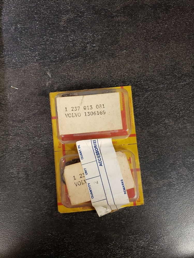 OEM Volvo Penta ignition points genuine BOSCH