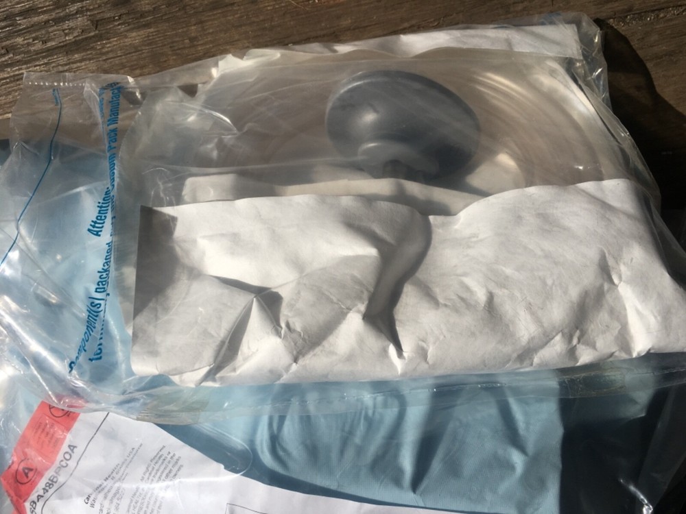 Laparoscopic surgical procedure kit, non-medicated, single-use. Package: