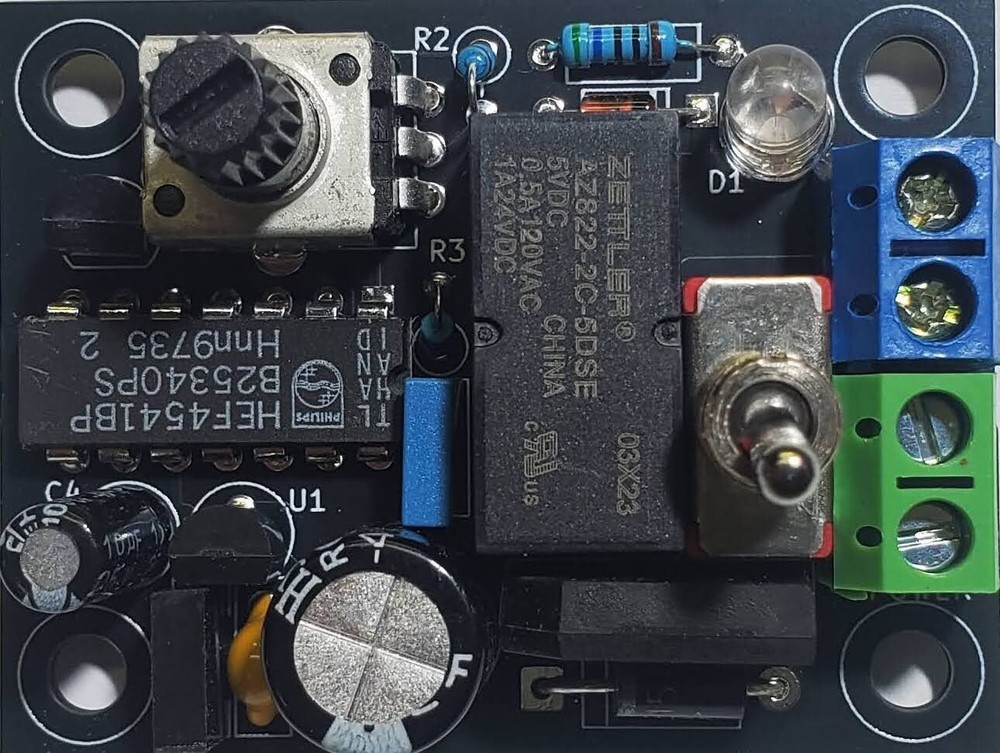 Train Reversing Control Board - Back & Forth for HO / N Gauge Model Railroads