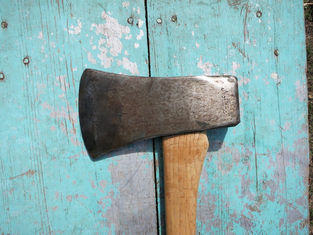 GENUINE NORLUND 5 LB RAFTING PATTERN AXE WITH HANDLE