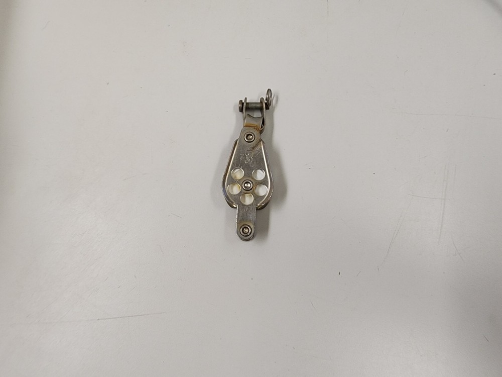 Schaefer 1-1/16" Single Block with Becket