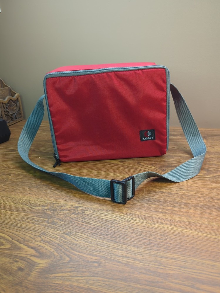 CD storage & carrying case, from Coast, holds 30 CD's, good shoulder strap