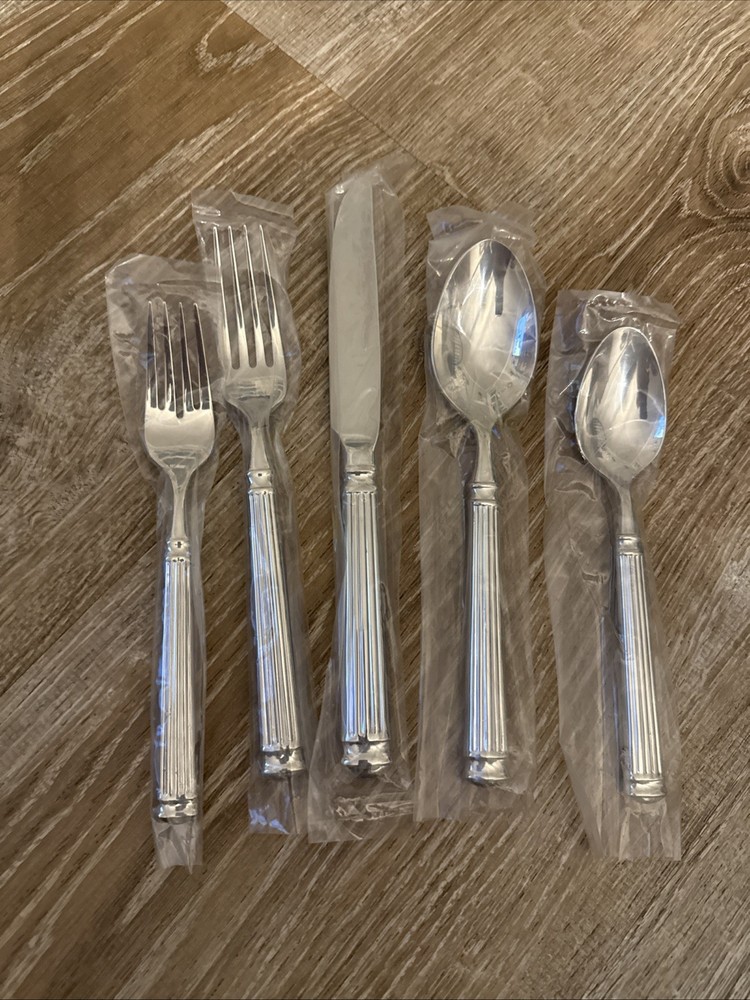 Cambridge  Continental Mirror 5 piece 18/10 Stainless Flatware set.