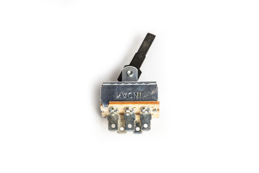 Indak 3 Speed Straight Lever Blower Switch 71R0450