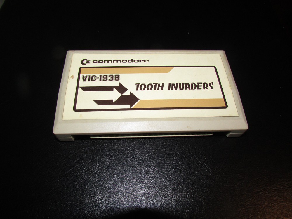 Vintage - Commodore Vic-1938 - Tooth Invaders - Software - Untested