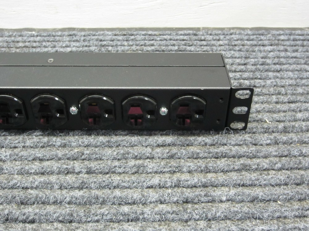 APC AP9564 Basic Rack Mount Power Distribution Unit PDU