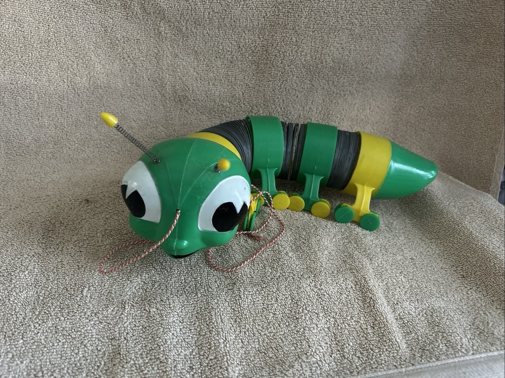 Vintage Slinky Cater-Puller Pull Toy