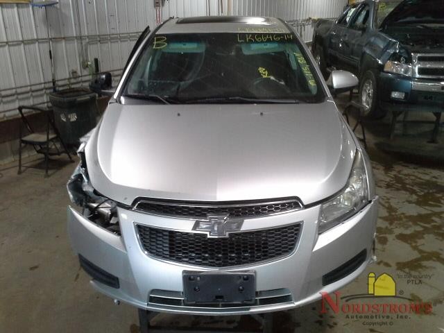 2014 Chevy Cruze Driver Front Headrest Only Black Cloth