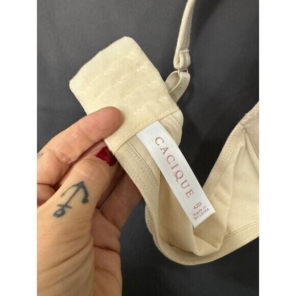 Cacique Underwire Light Padding Size 44D VERY SOFT