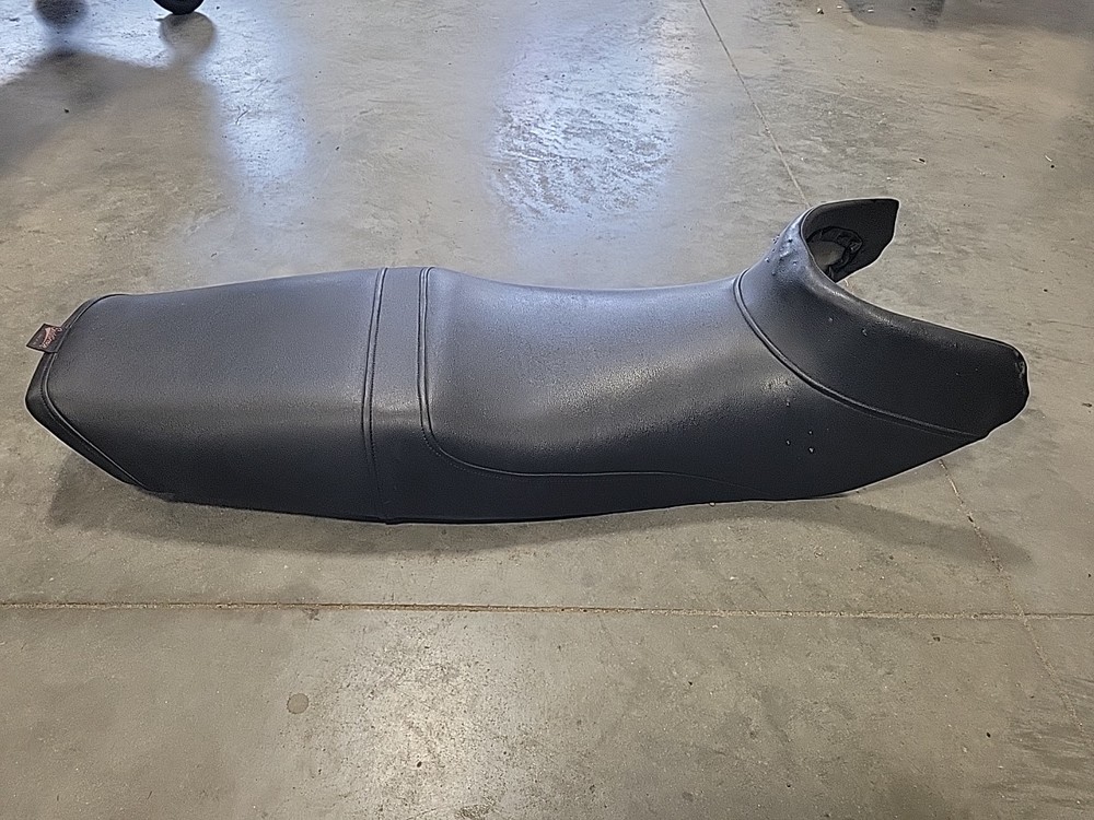 HONDA VFR SEAT ASSEMBLY SADDLEMEN   **SEE DESCRIPTION