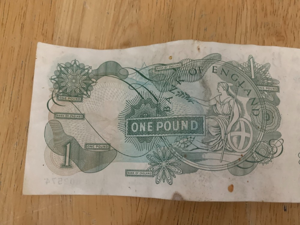 Vintage 3 X Pound Notes and 100Cent Francs Belgique Note