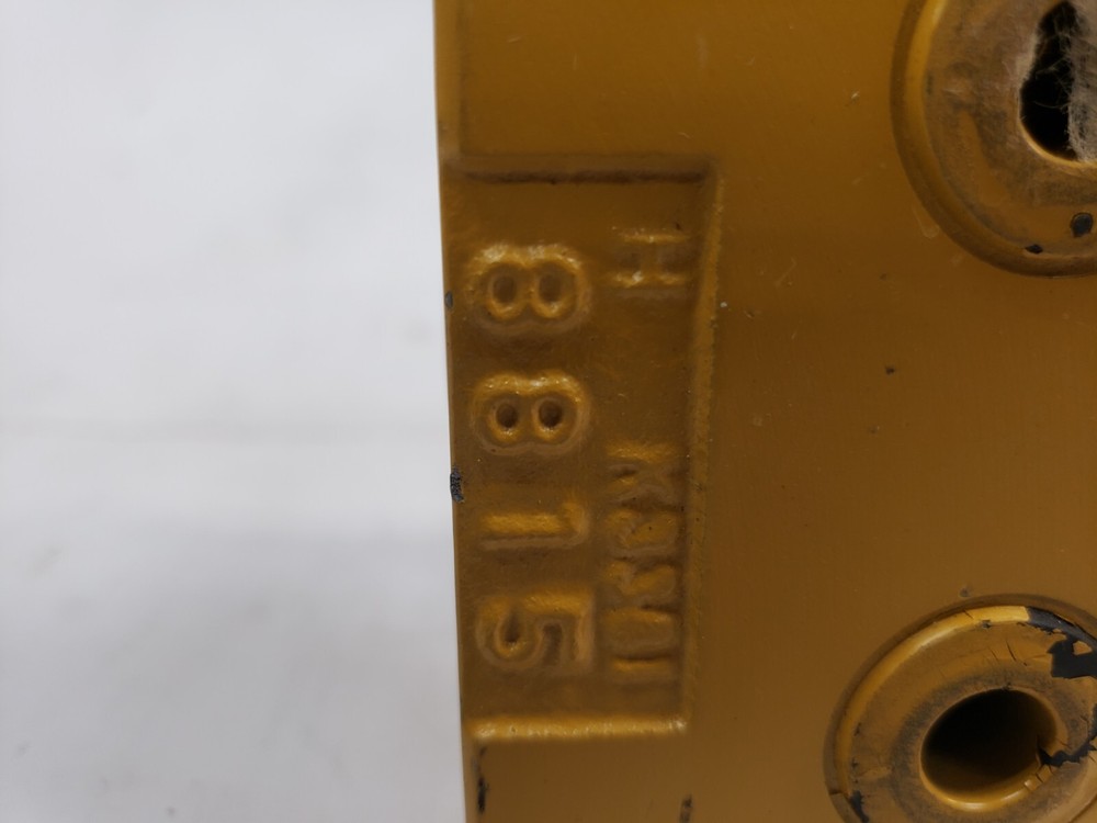 OEM CAT 323-7560 Hydraulic Shuttle Valve