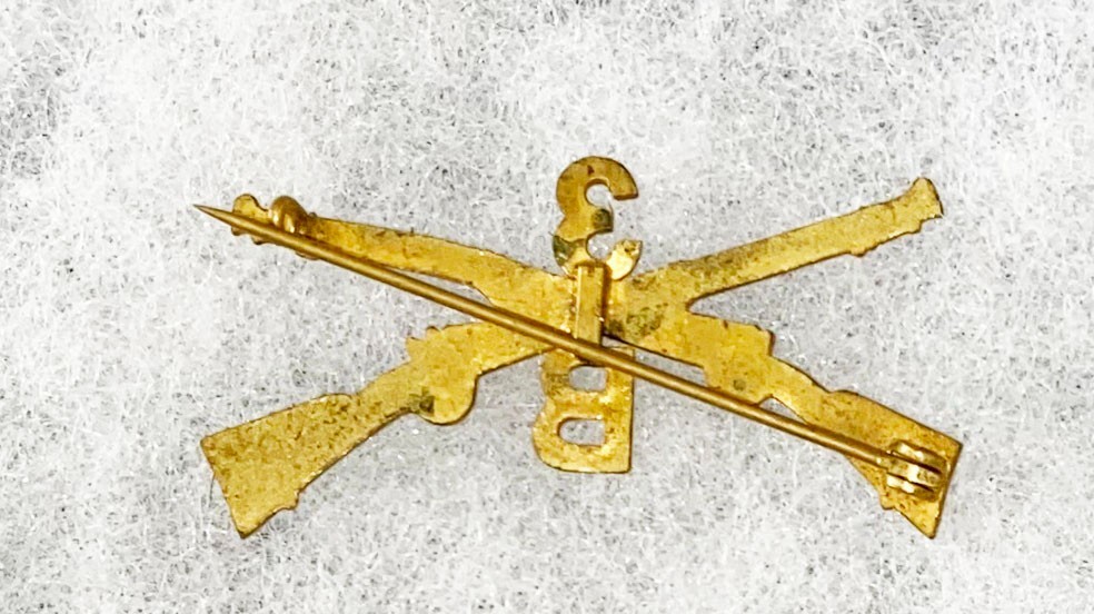 Pre-WWI B Company 3rd Infantry Collar Device