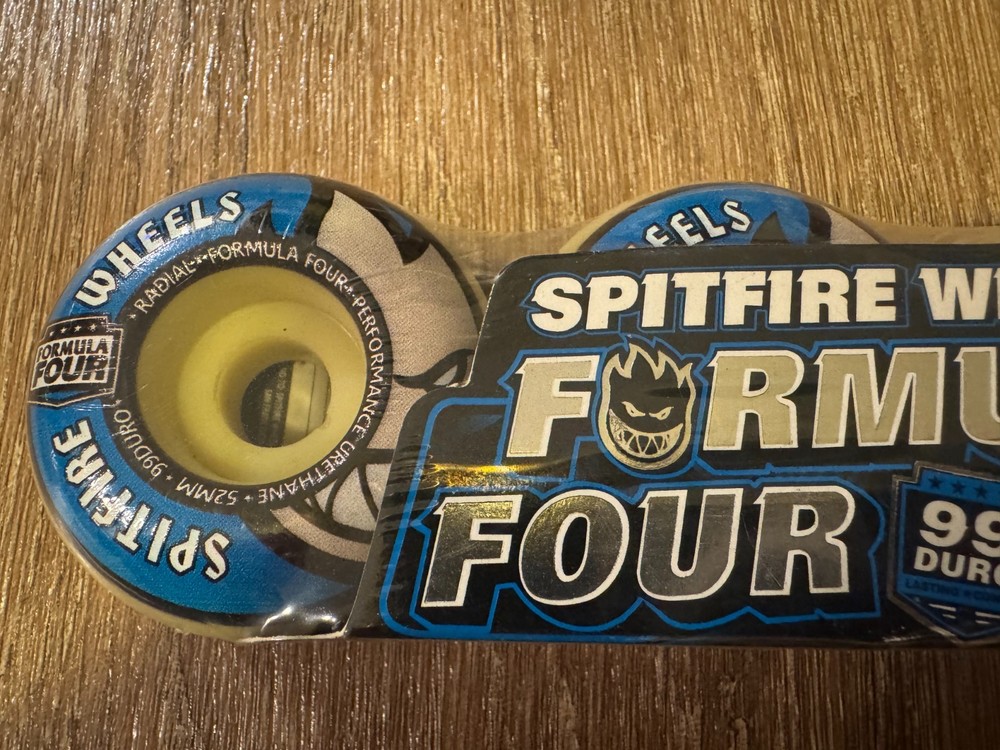 Spitfire Formula Four 99a 52mm