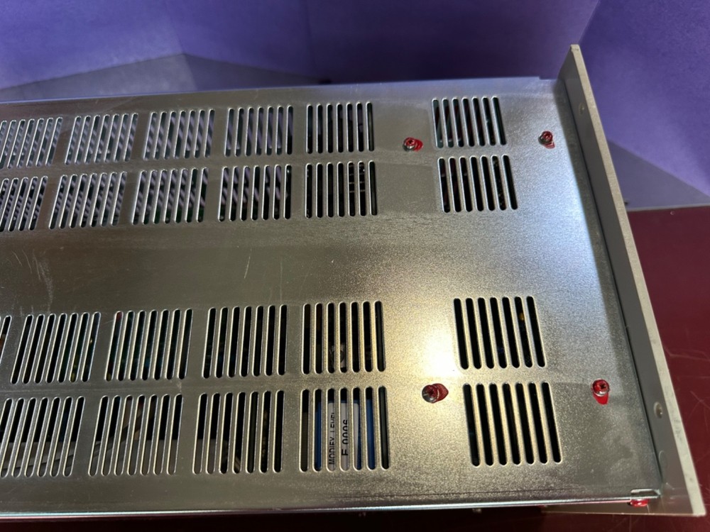 AS IS POWERS ON Varian 9297010 Dual Ion Pump Controller