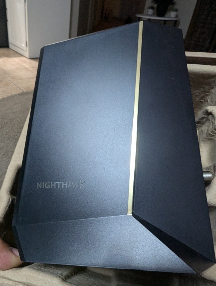 NETGEAR Nighthawk CM3000 Mid/High-Split DOCSIS 3.1 Modem