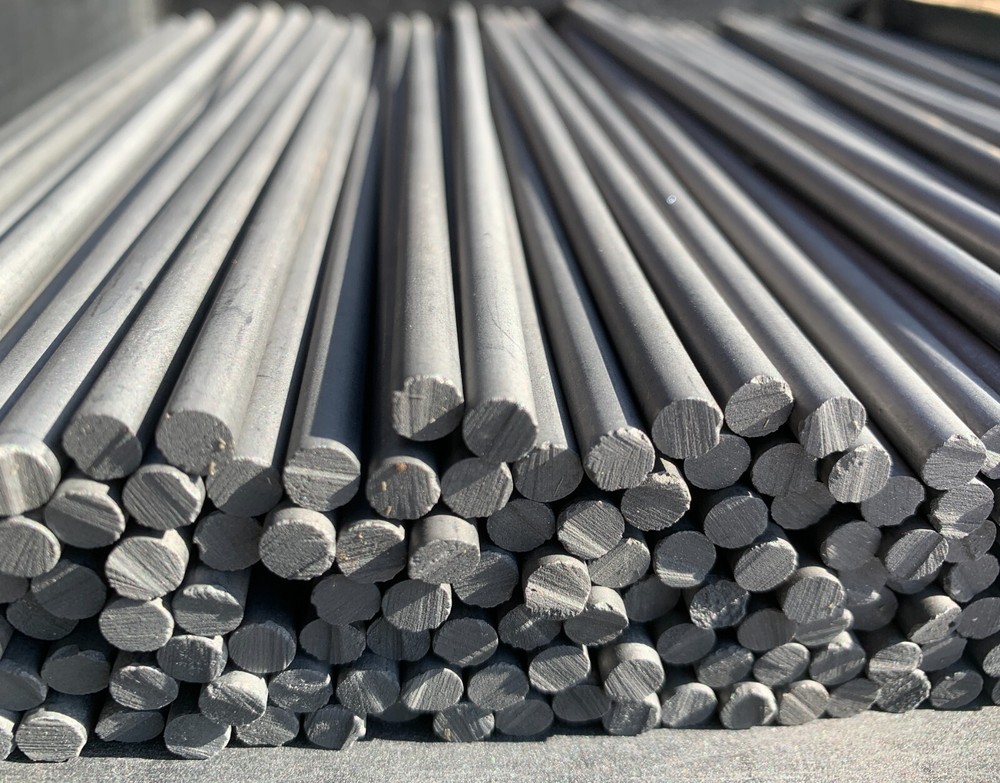 Graphite carbon rod electrode, resistant to high temperatures