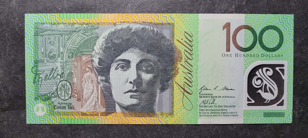 Australia 2014 $100 Almost Uncirculated Bg