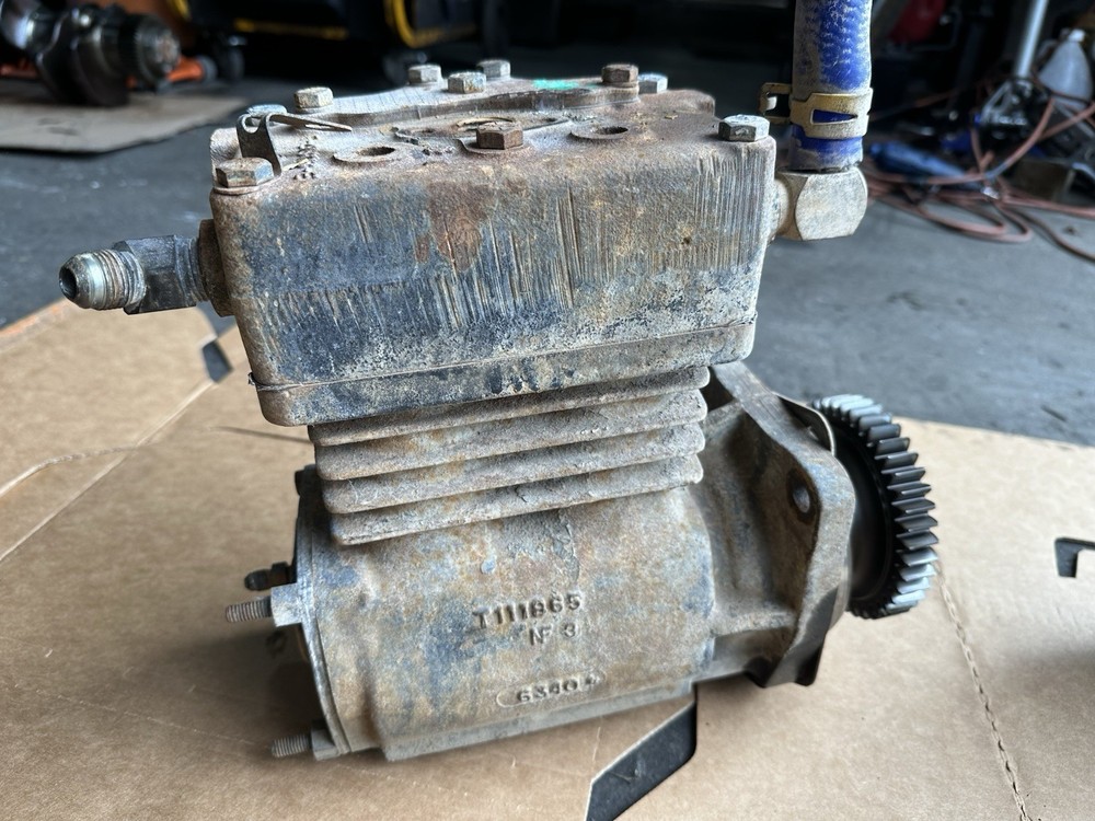 CAT C10 Caterpillar Diesel Engine Bendix Air Brake Compressor 0R8340 OEM