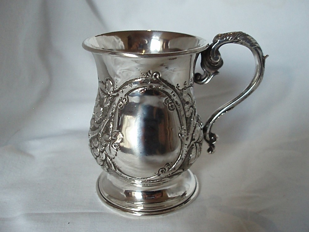 VINE LEAF MUG EDWARDIAN STERLING SILVER BIRMINGHAM 1904