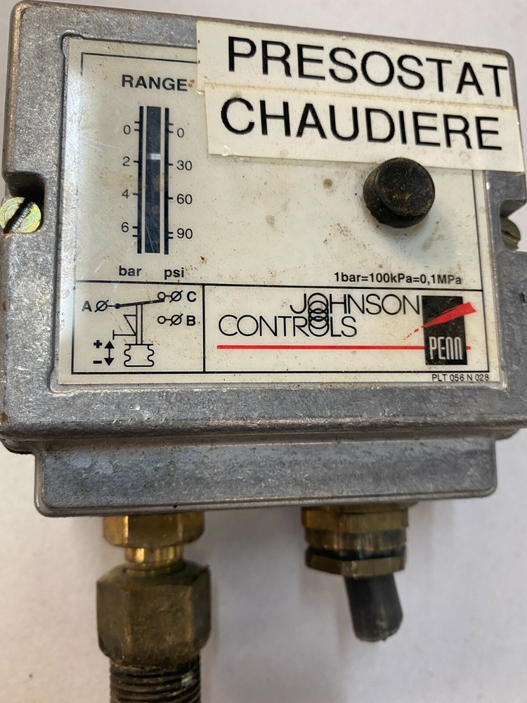 1 x JOHNSON CONTROLS Boiler Pressure Switch