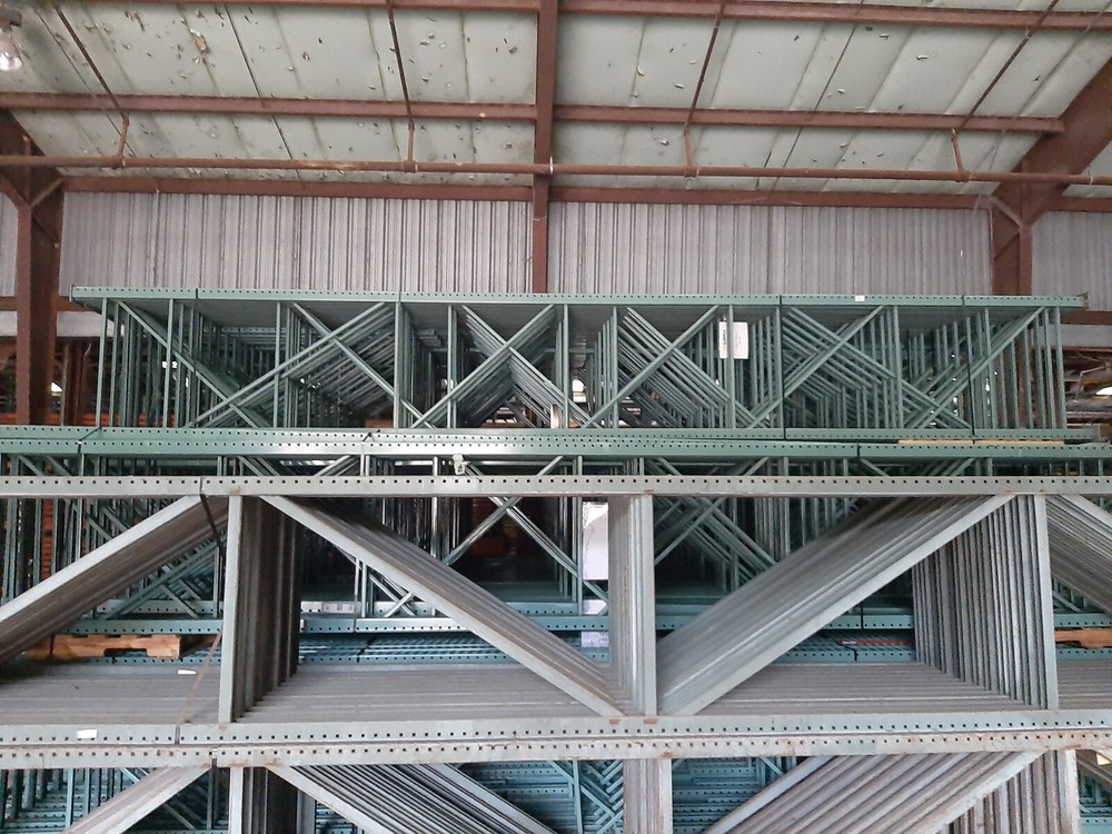 Teardrop Pallet Racking - 42" X 24'