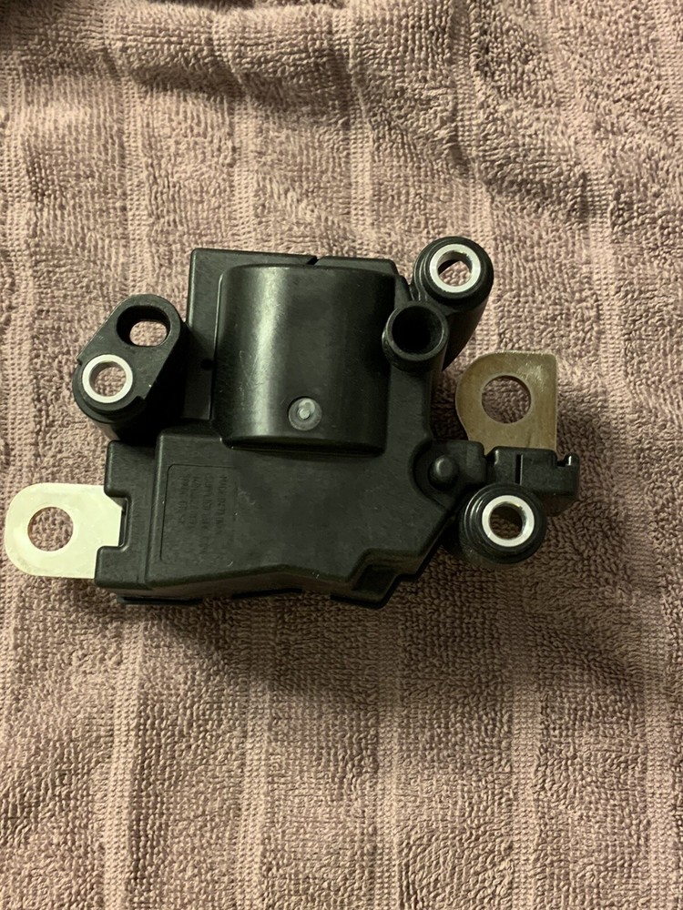Tesla Model 3 Main Battery Pack Contactor Switch 1089334-01-K Used Condition