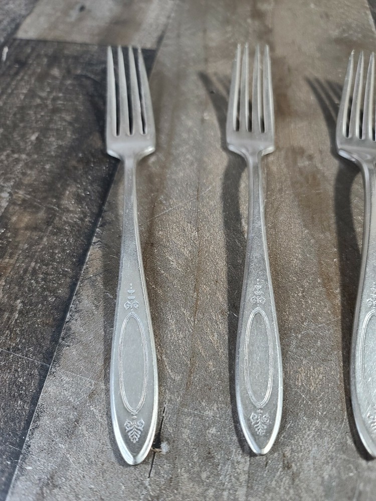 4 pcs Oneida Community Adam Dinner Forks Silverplate Silverware Flatware 7.75 In
