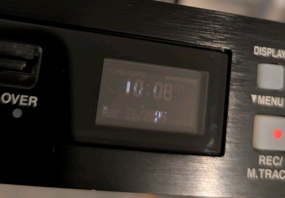 Denon Solid State Recorder DN-F450R Rack Mountable READ SCREEN DISPLAY ISSUES