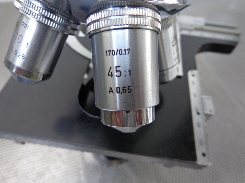 leitz wetzlar microscope 510229 with case 4x