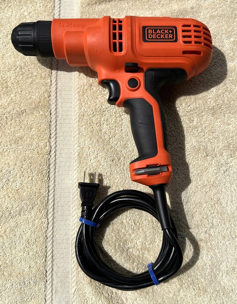 BLACK & DECKER CORDED DRILL MODEL NO. RD260