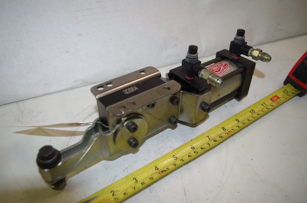 DESTACO PNEUMATIC HOLD DOWN CLAMP CODE: PC-301