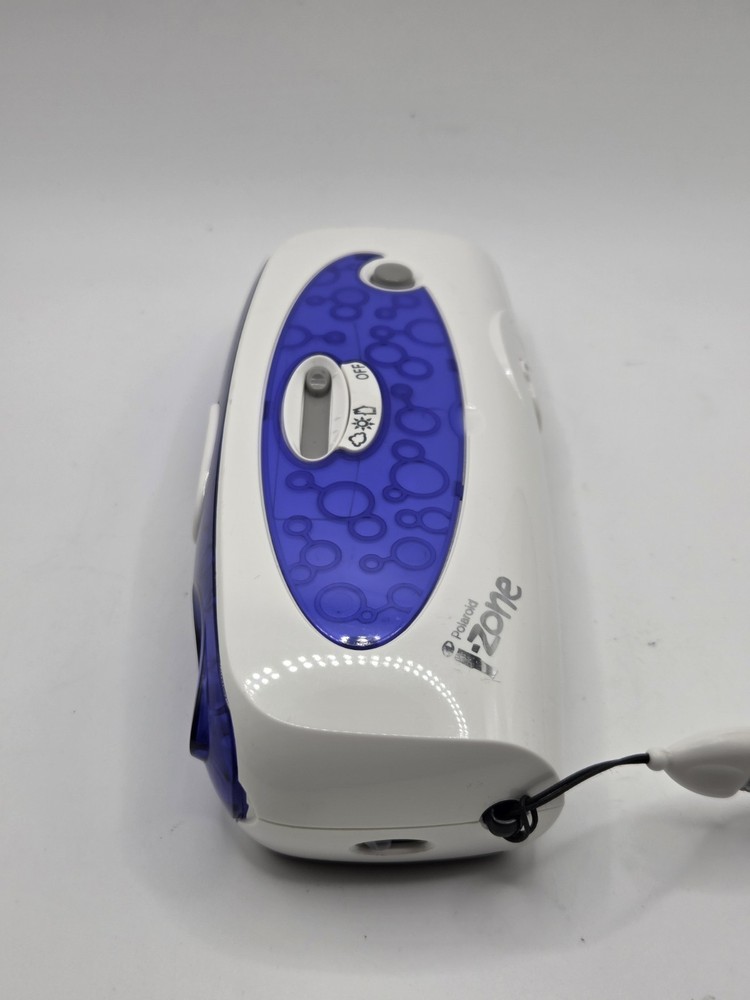 POLAROID I-zone Camera White & Blue Retro Vtg