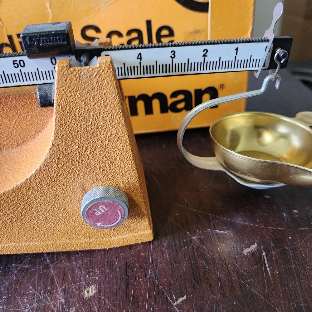 Lyman D-7 Reloading Scale in Original Box SEE PHOTOS DAMAGED