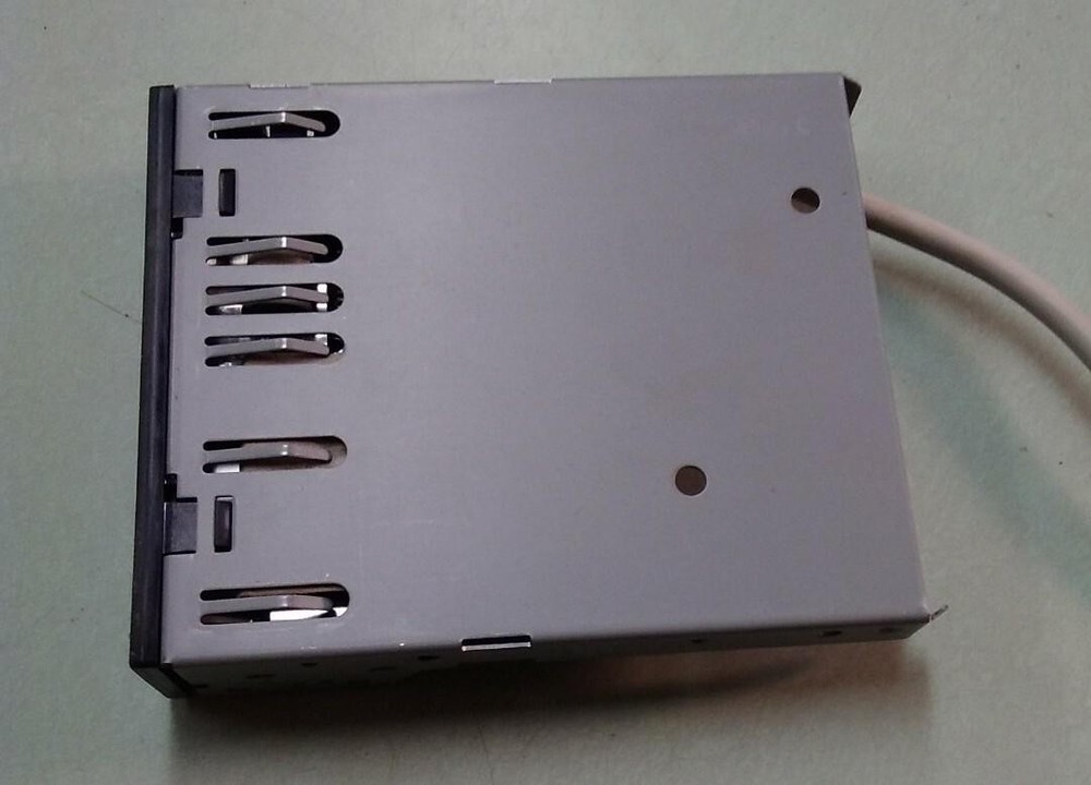 HP 405955-003 Multi-Media Card Reader with Cable CR504U2