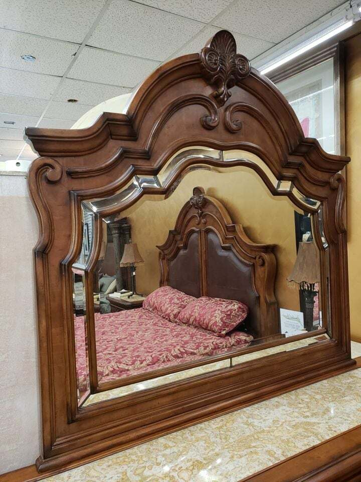 AICO by Michael Amini Tuscano 5PC king size bedroom set