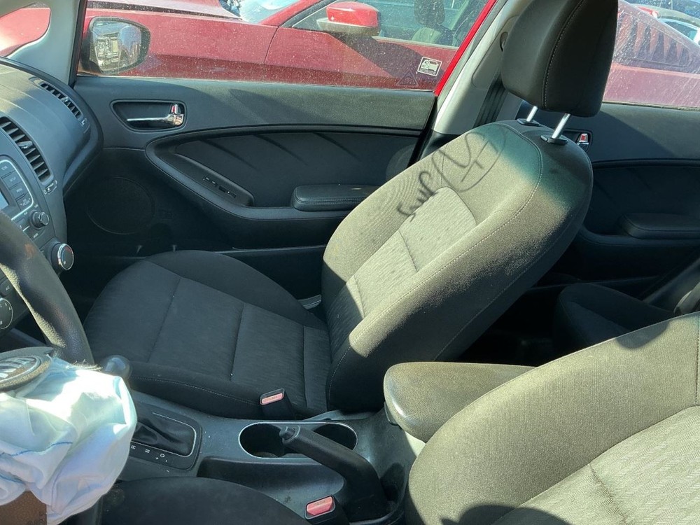 FORTE 2016 Glove Box 4913565
