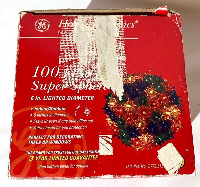 VINTAGE GE HOLIDAY CLASSICS 6” SUPER SPHERE 100 LIGHTS