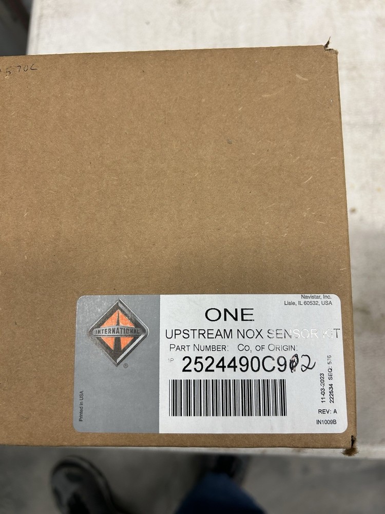 2524490C91 OEM INTERNATIONAL UPSTREAM NOX SENSOR KIT 2524490C92 E3